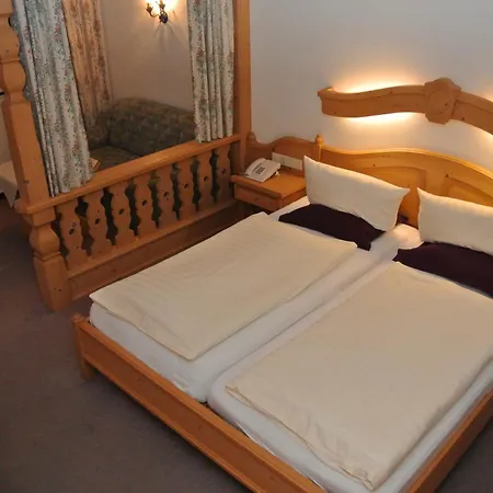 Hotel Gruberhof Igls 3*