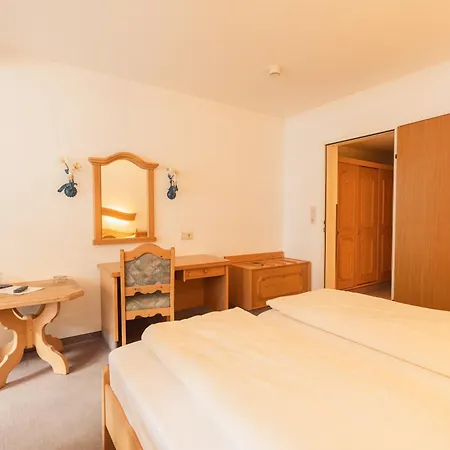 Ξενοδοχείο Gruberhof Igls 3*