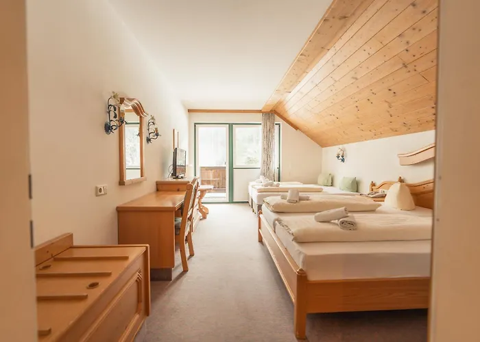 Hotel Gruberhof Igls 3*