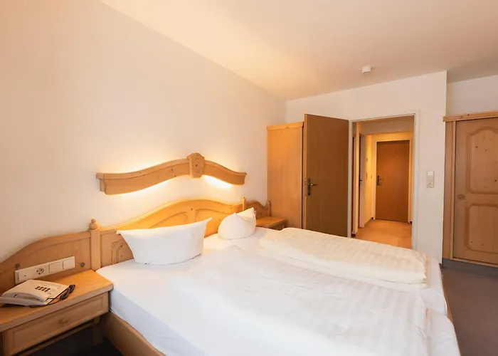 Hotel Gruberhof Igls 3*