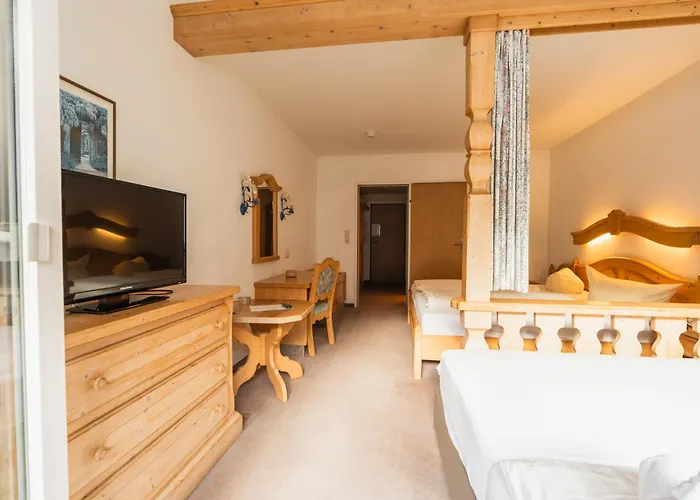 Hotel Gruberhof Igls 3*