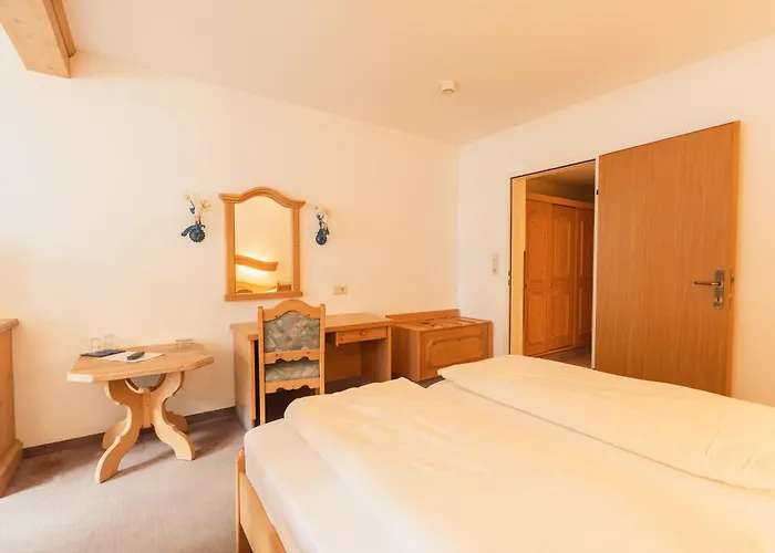 Hotel Gruberhof Igls 3*