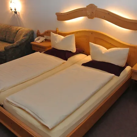 Gruberhof Igls Ξενοδοχείο 3*