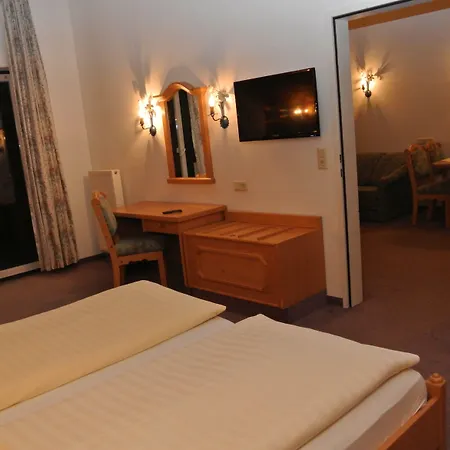 Ξενοδοχείο Gruberhof Igls 3*